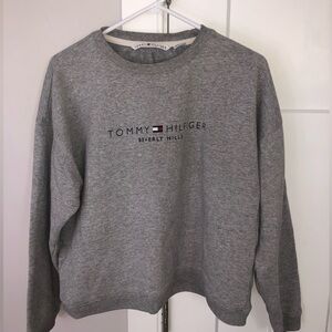 Tommy Hilfiger Beverly Hills Vintage crewneck! SIZE: S